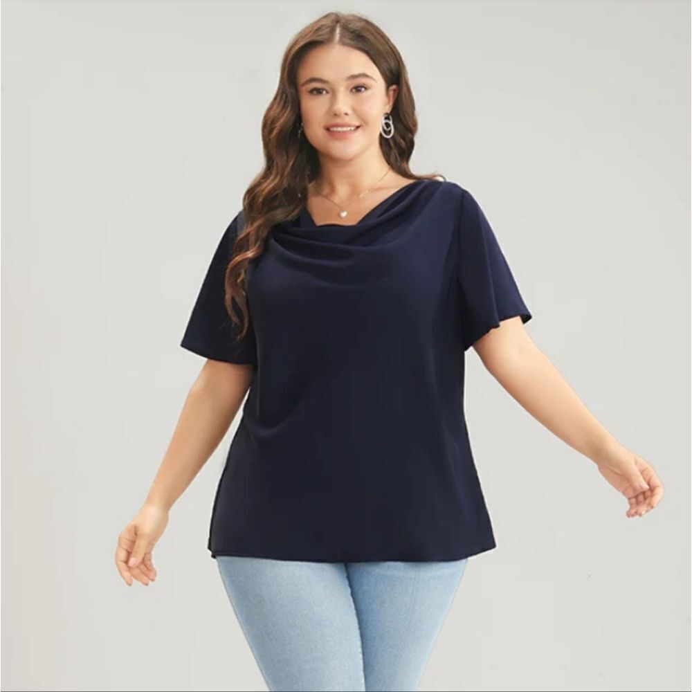 NWT BloomChic blue top 18/ 2X